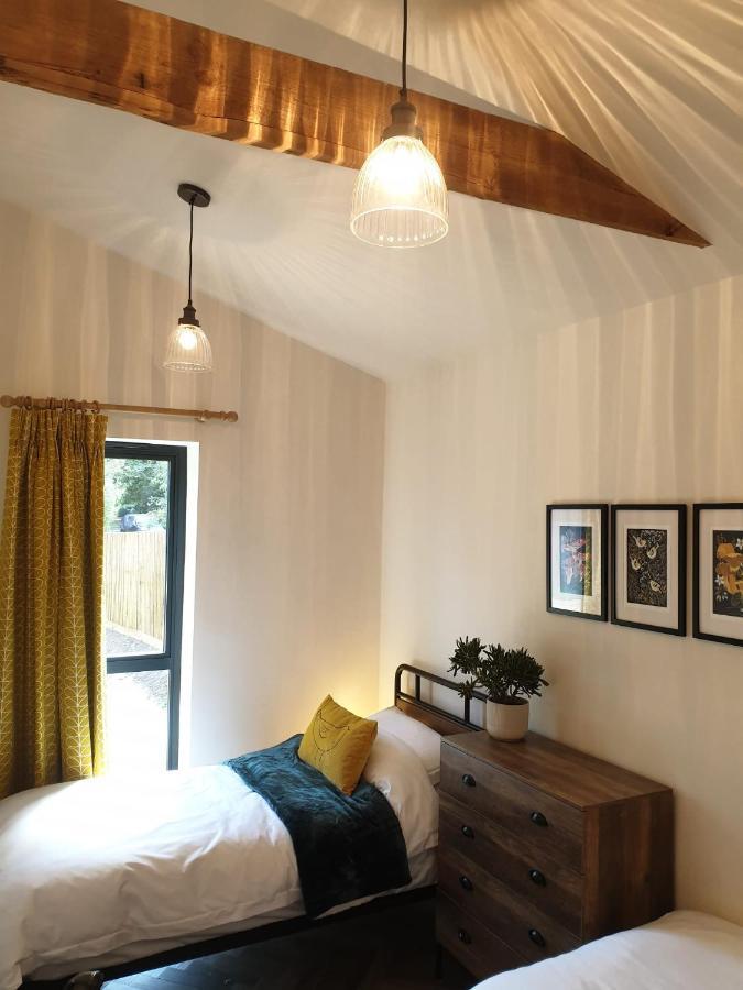 Finest Retreats - Blackbarn Wood Balsham Exterior photo