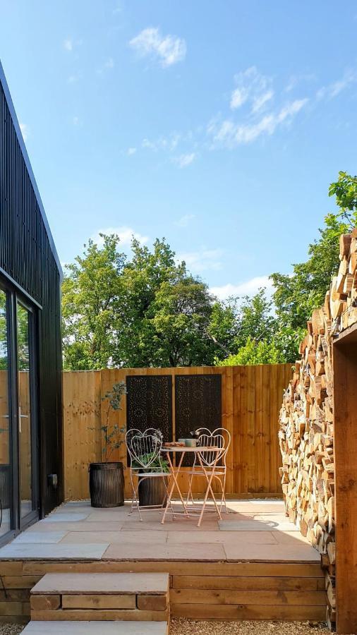 Finest Retreats - Blackbarn Wood Balsham Exterior photo